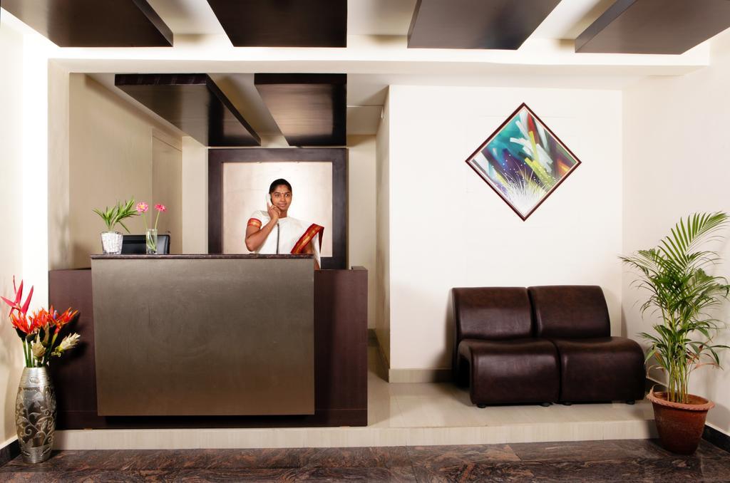 Aakash Inn Tiruvannamalai Exterior photo